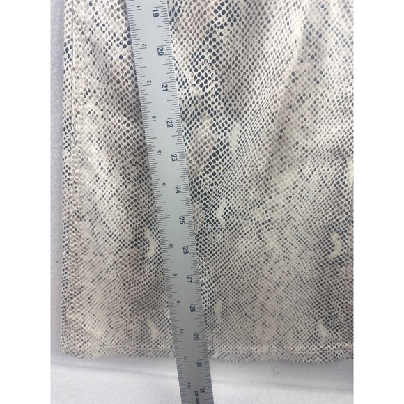 Rock & Roll Denim Women's High Rise Flare Snake Print Jeans 28x32 - Picture 4 of 12